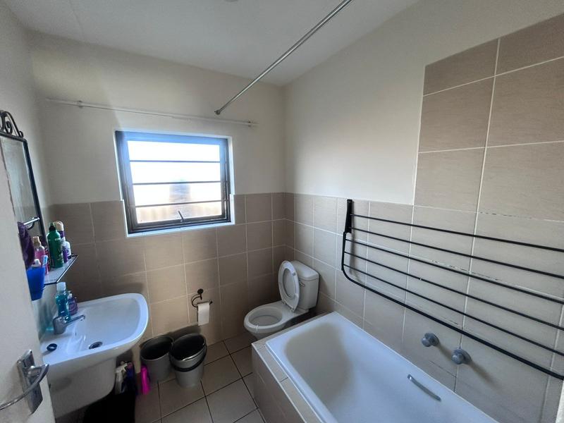 2 Bedroom Property for Sale in Parklands Western Cape